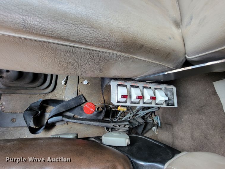 image for item KQ9202 2002 Sterling LT8500  crane truck