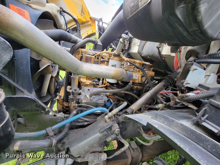 image for item KQ9202 2002 Sterling LT8500  crane truck