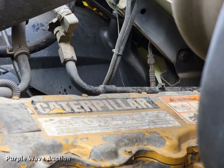 image for item KQ9202 2002 Sterling LT8500  crane truck