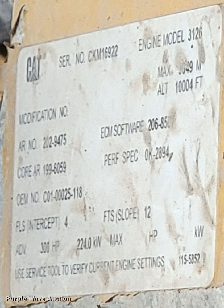 image for item KQ9202 2002 Sterling LT8500  crane truck