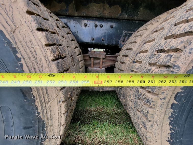 image for item KQ9202 2002 Sterling LT8500  crane truck