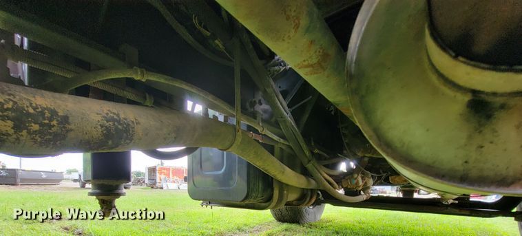 image for item KQ9202 2002 Sterling LT8500  crane truck