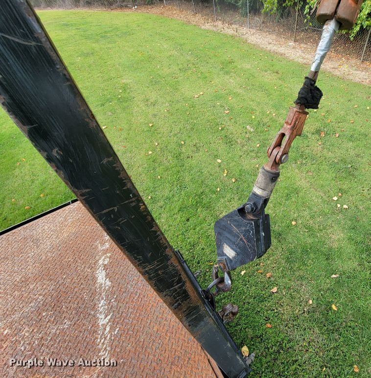 image for item KQ9202 2002 Sterling LT8500  crane truck