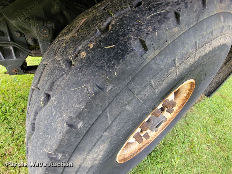 image for item KQ9202 2002 Sterling LT8500  crane truck