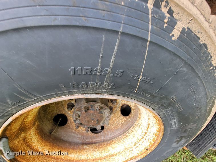 image for item KQ9202 2002 Sterling LT8500  crane truck