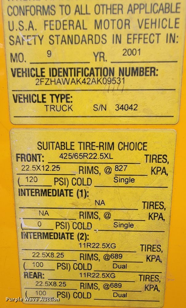 image for item KQ9202 2002 Sterling LT8500  crane truck