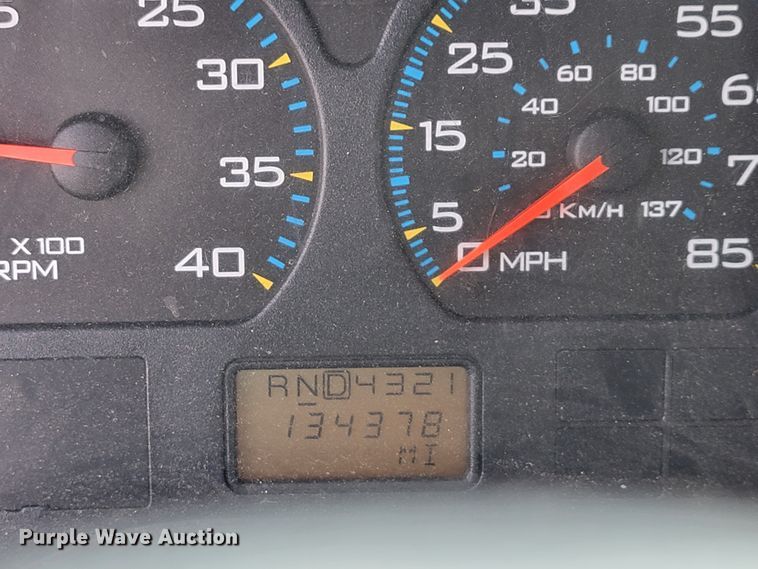 image for item KQ9203 2005 International 7400  dump truck