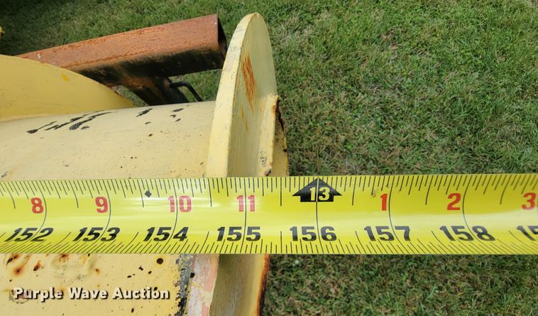 image for item KQ9203 2005 International 7400  dump truck