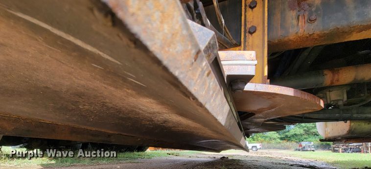 image for item KQ9203 2005 International 7400  dump truck