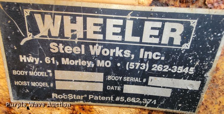 image for item KQ9203 2005 International 7400  dump truck