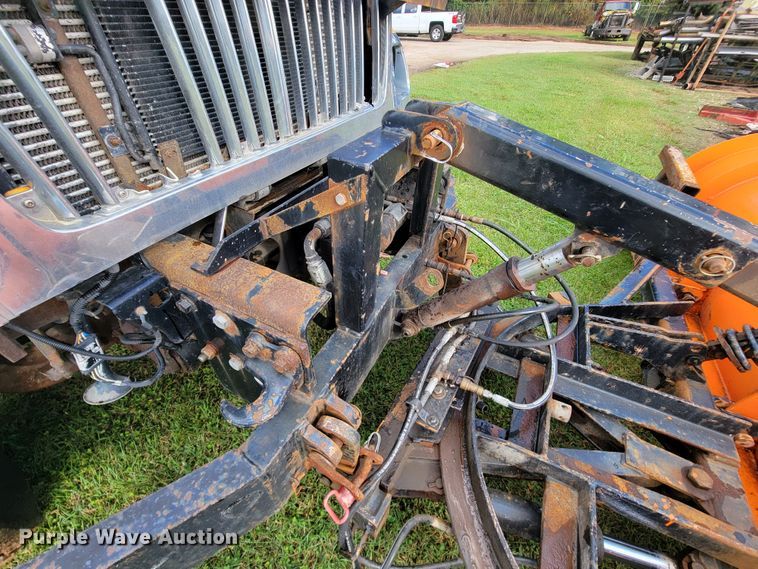 image for item KQ9205 2005 International 7400  dump truck