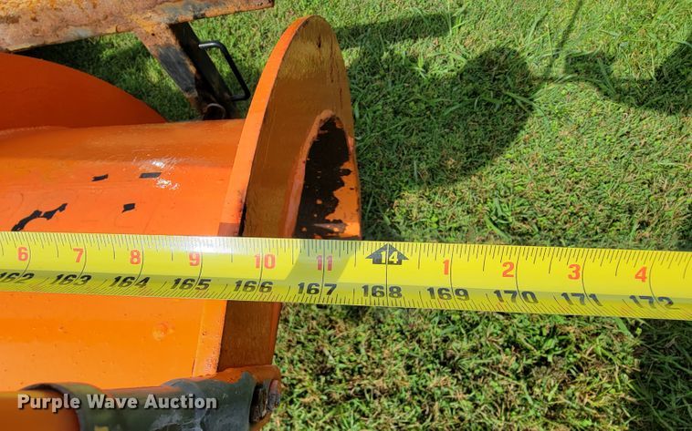 image for item KQ9205 2005 International 7400  dump truck