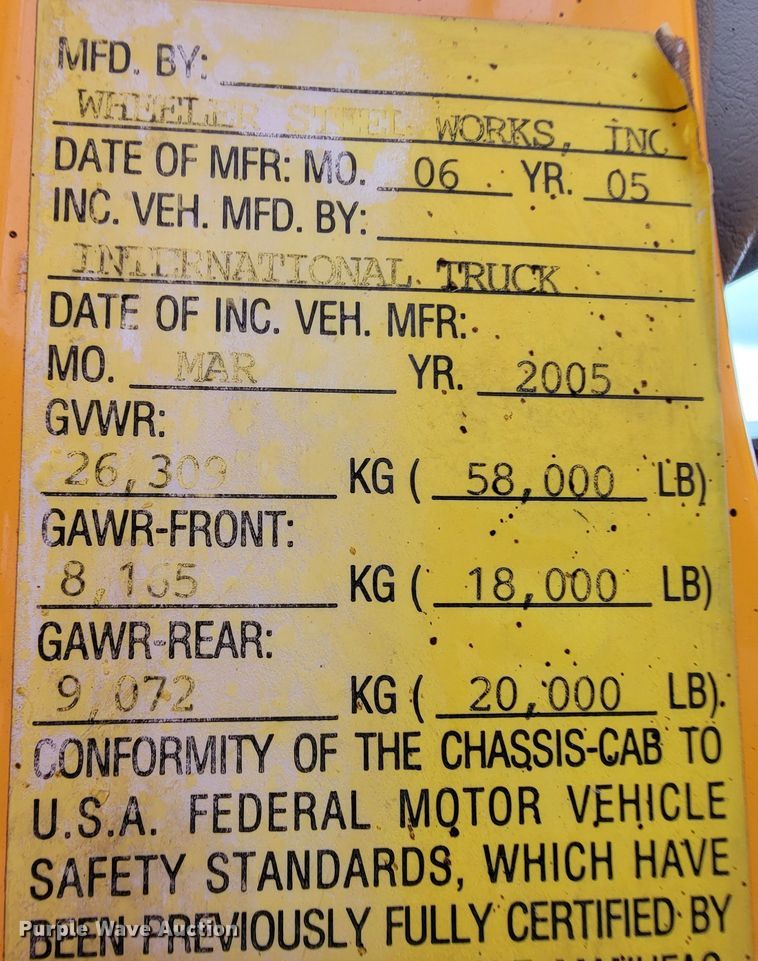 image for item KQ9205 2005 International 7400  dump truck