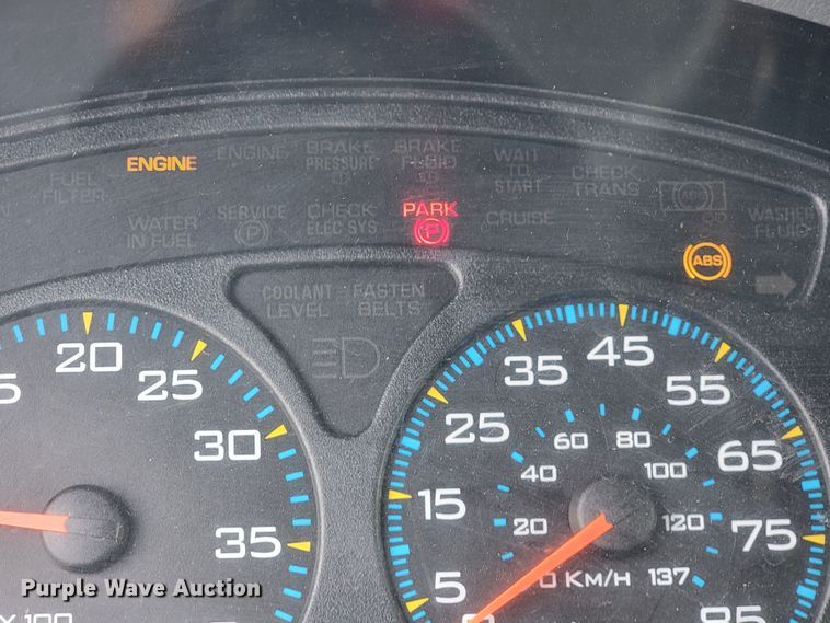 image for item KQ9206 2005 International 7600  dump truck