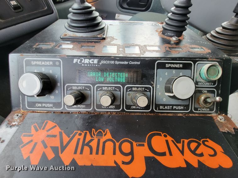 image for item KQ9206 2005 International 7600  dump truck