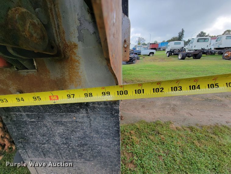 image for item KQ9206 2005 International 7600  dump truck