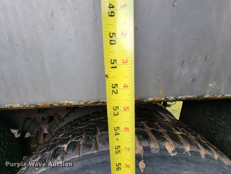 image for item KQ9206 2005 International 7600  dump truck