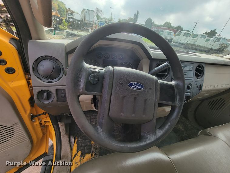 image for item KQ9207 2008 Ford F450 Super Duty  utility / service truck
