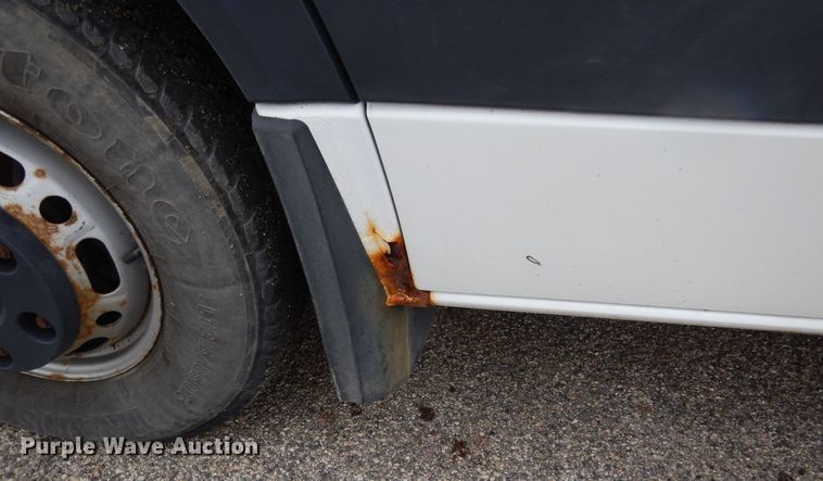 image for item KV9021 2007 Dodge Sprinter 3500  shuttle bus