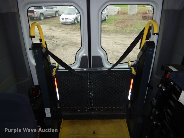 image for item KV9021 2007 Dodge Sprinter 3500  shuttle bus