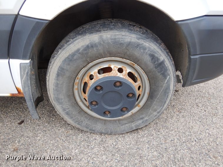 image for item KV9021 2007 Dodge Sprinter 3500  shuttle bus