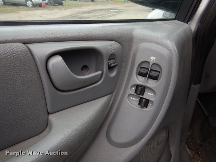 image for item KV9023 2005 Dodge Grand Caravan  handicap accessible van