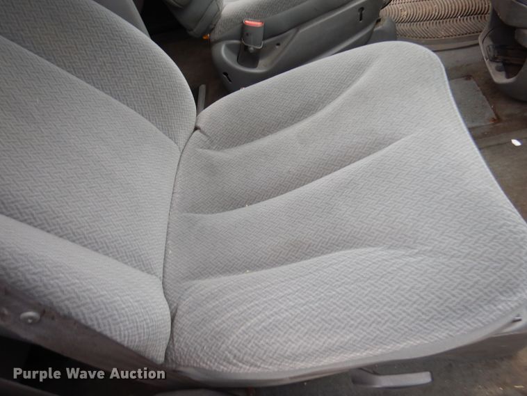 image for item KV9023 2005 Dodge Grand Caravan  handicap accessible van