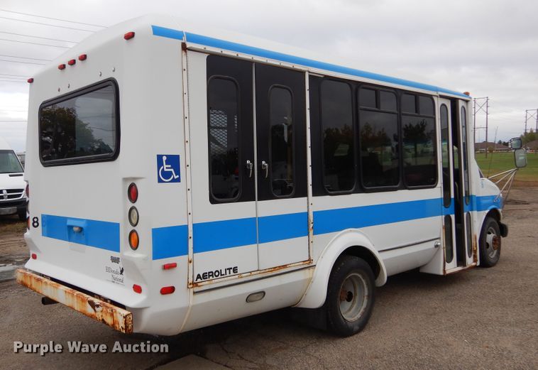 image for item KV9024 2001 Chevrolet Express 3500  shuttle bus