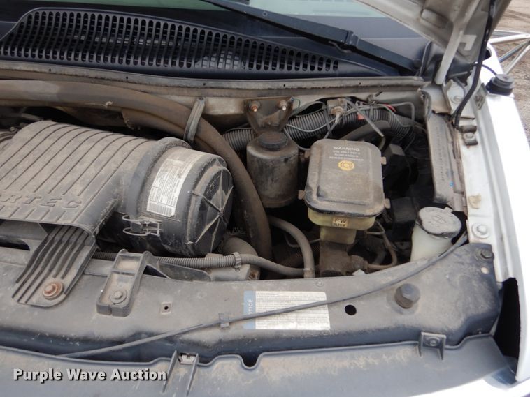 image for item KV9024 2001 Chevrolet Express 3500  shuttle bus