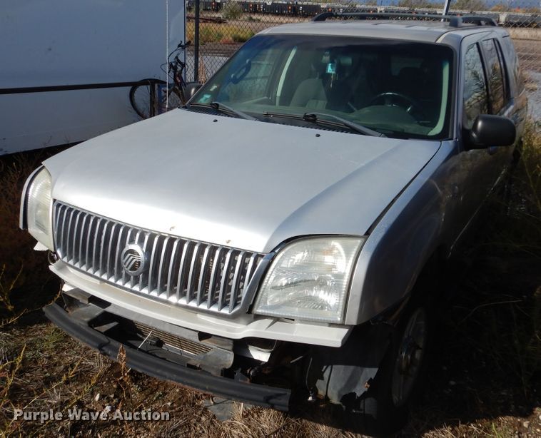image for item KV9030 2003 Mercury Mountaineer  SUV