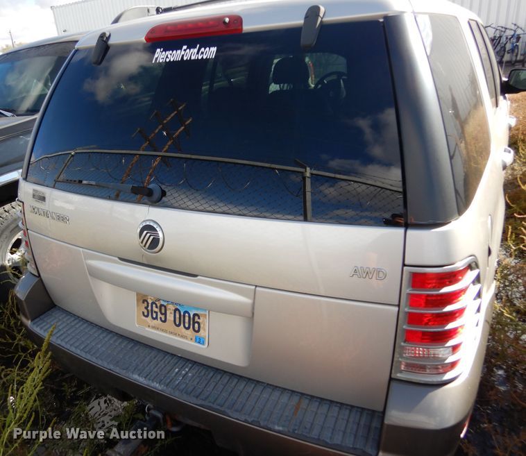 image for item KV9030 2003 Mercury Mountaineer  SUV