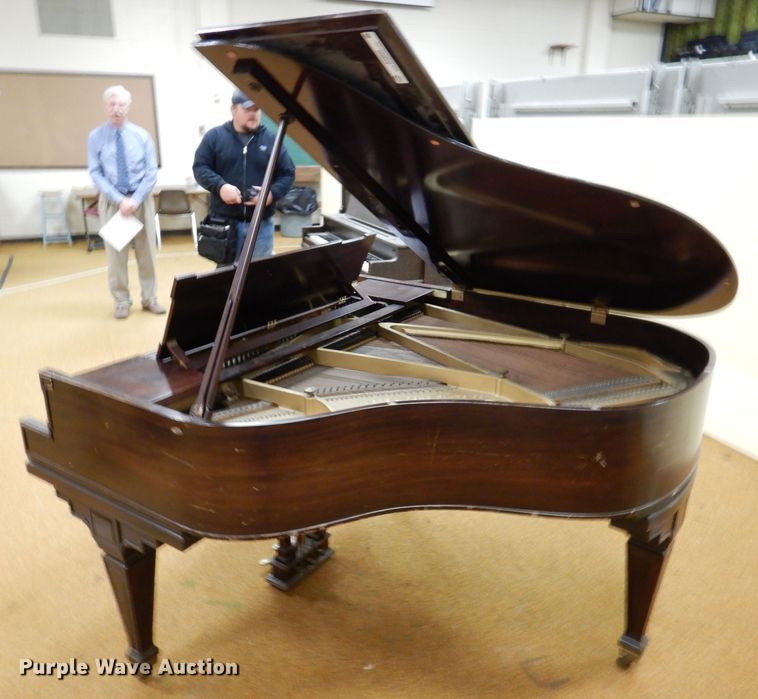 image for item KV9045 Ivers & Pond baby grand piano