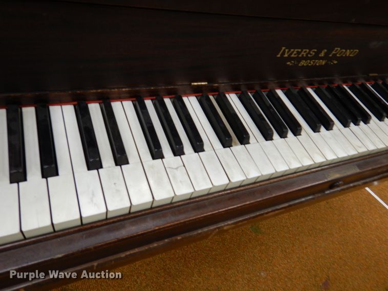image for item KV9045 Ivers & Pond baby grand piano