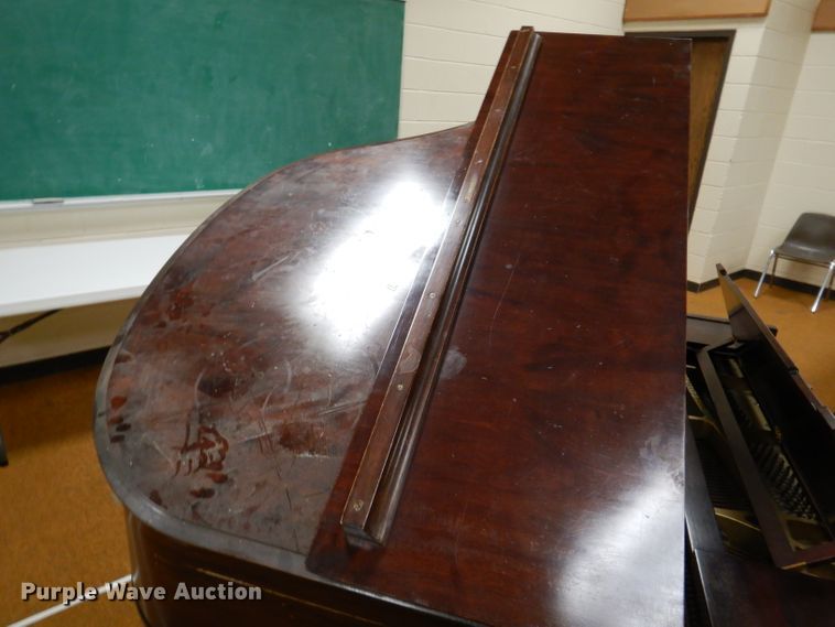 image for item KV9045 Ivers & Pond baby grand piano