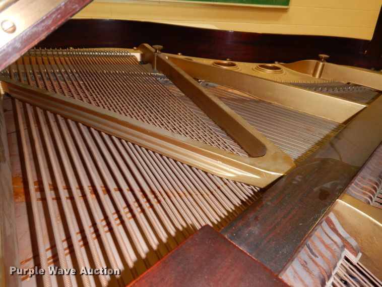 image for item KV9045 Ivers & Pond baby grand piano