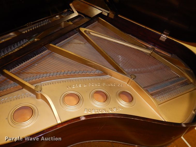 image for item KV9045 Ivers & Pond baby grand piano