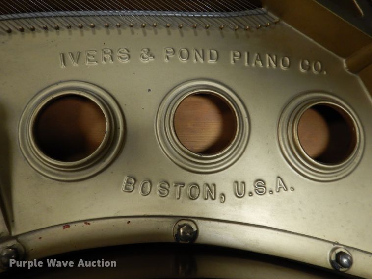 image for item KV9045 Ivers & Pond baby grand piano