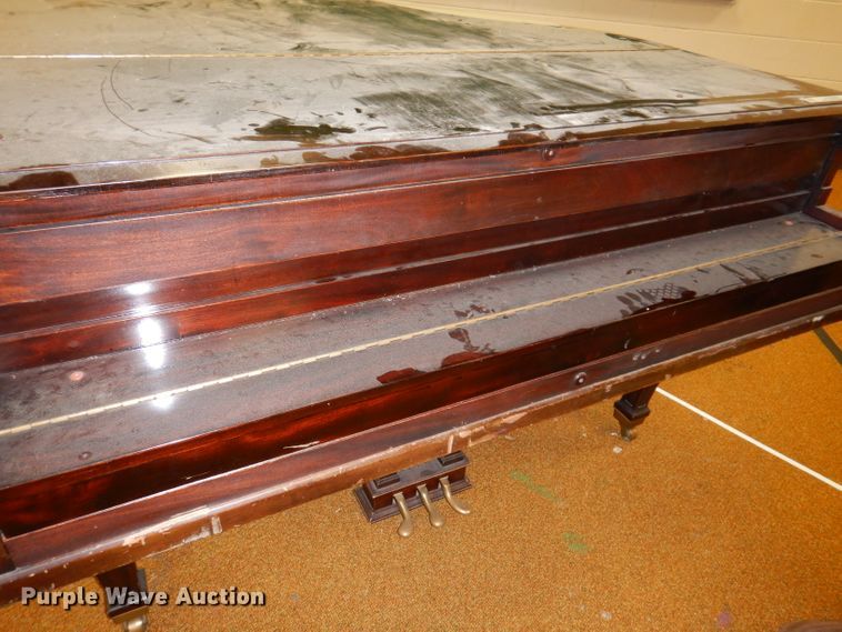 image for item KV9045 Ivers & Pond baby grand piano