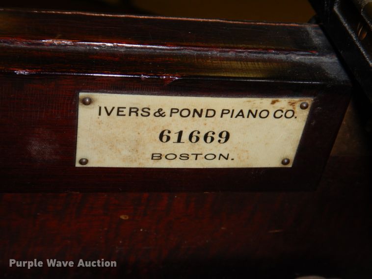 image for item KV9045 Ivers & Pond baby grand piano