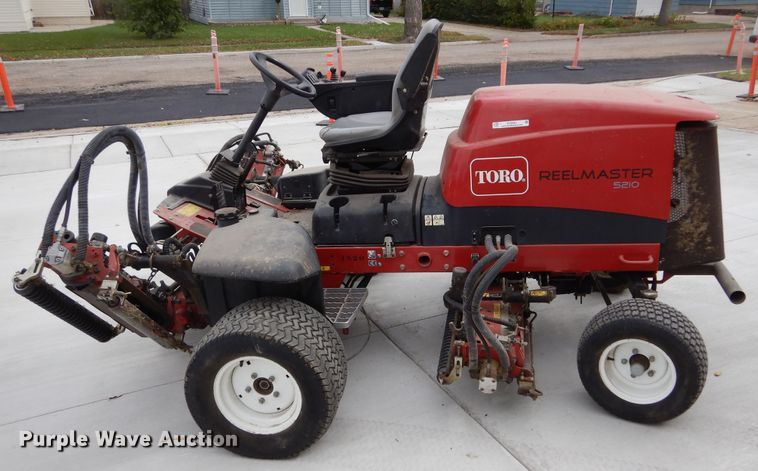 image for item KV9047 Toro Reelmaster 5210  reel mower