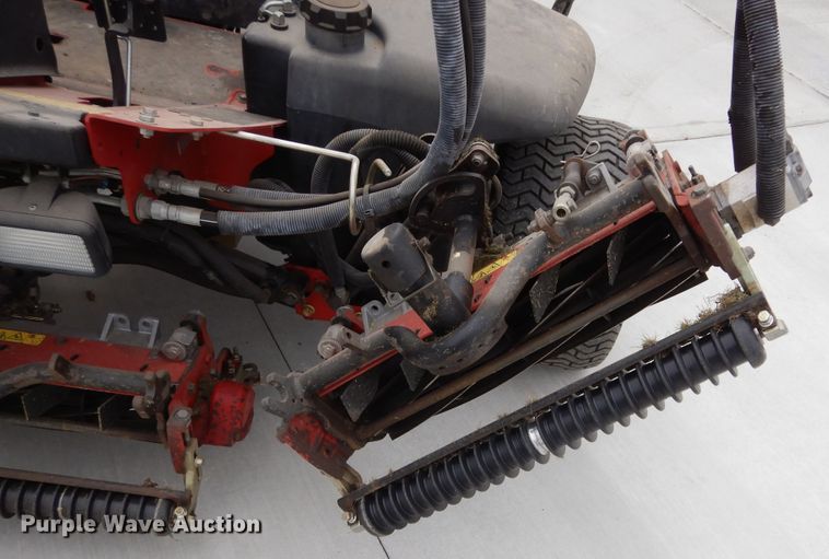 image for item KV9047 Toro Reelmaster 5210  reel mower