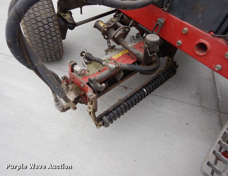 image for item KV9047 Toro Reelmaster 5210  reel mower