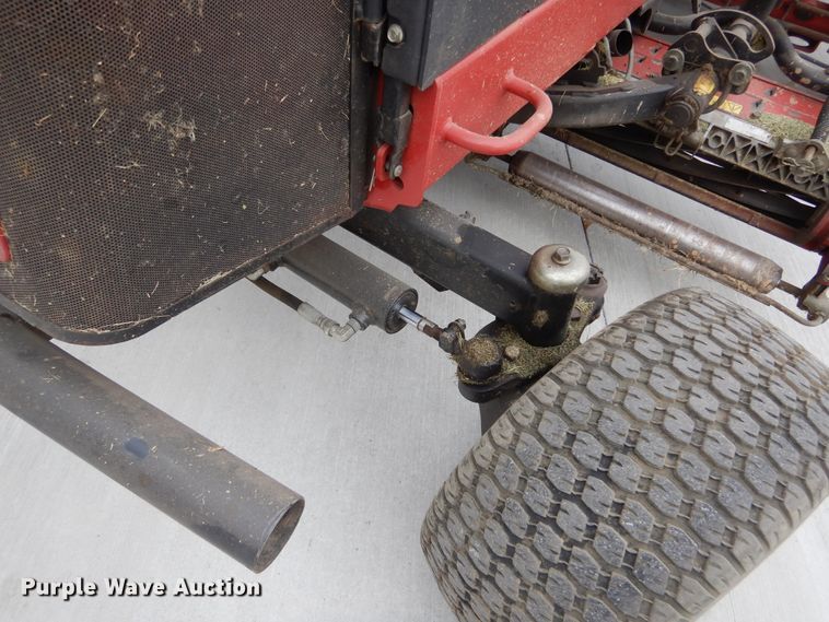 image for item KV9047 Toro Reelmaster 5210  reel mower