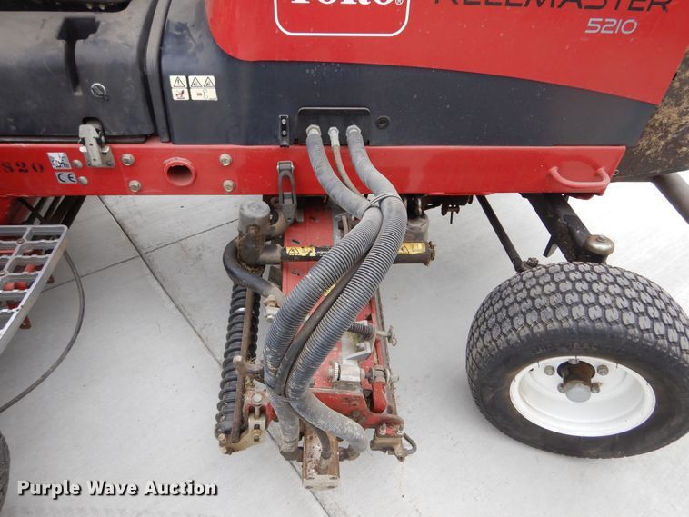 image for item KV9047 Toro Reelmaster 5210  reel mower