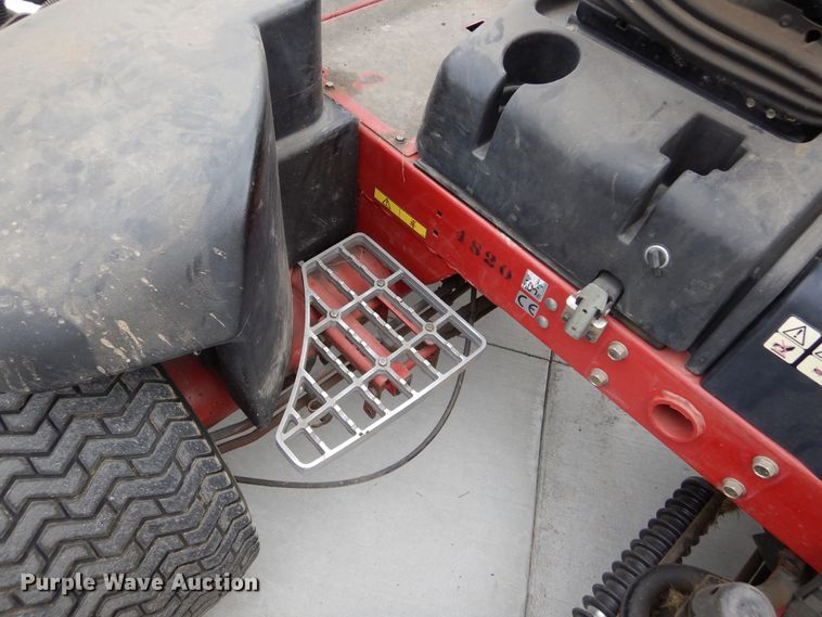 image for item KV9047 Toro Reelmaster 5210  reel mower