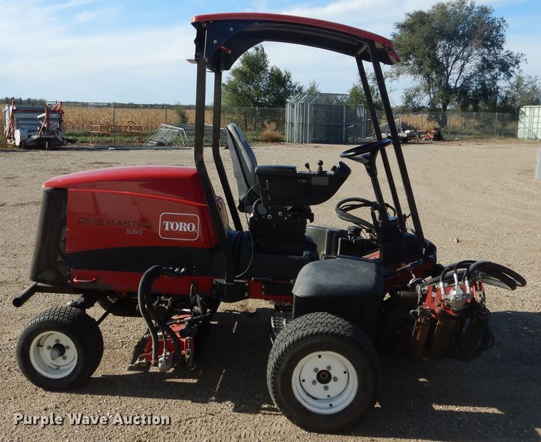 image for item KV9050 Toro Reelmaster 5210  reel mower