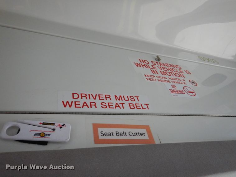 image for item KY9696 2009 Ford E450  shuttle bus