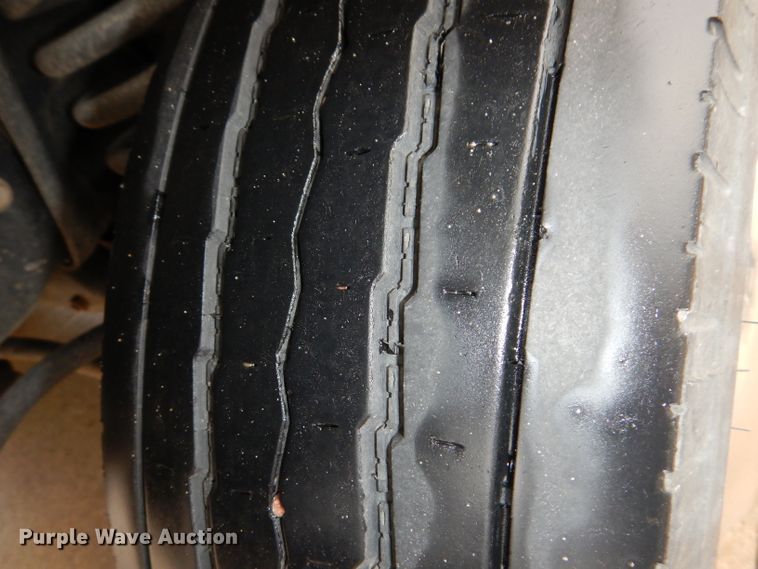 image for item KY9696 2009 Ford E450  shuttle bus