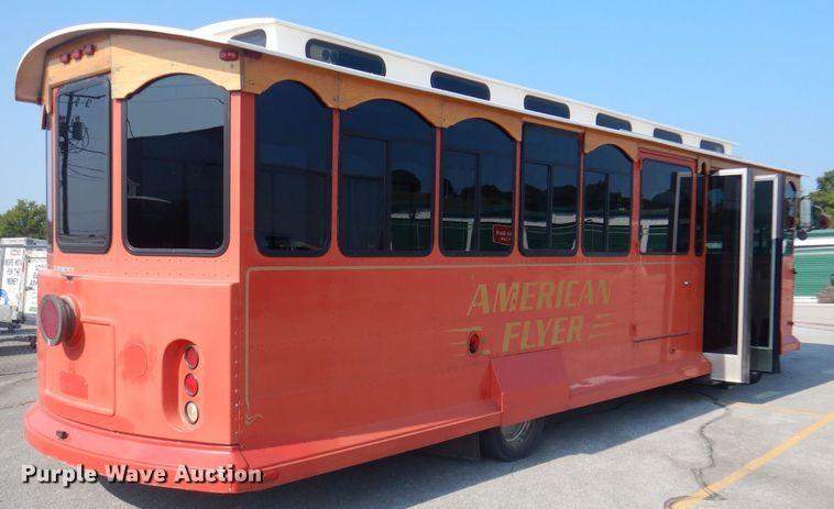 image for item DA5337 2001 Freightliner MB American Flyer  trolley