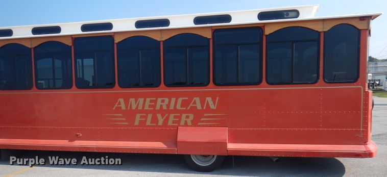 image for item DA5337 2001 Freightliner MB American Flyer  trolley